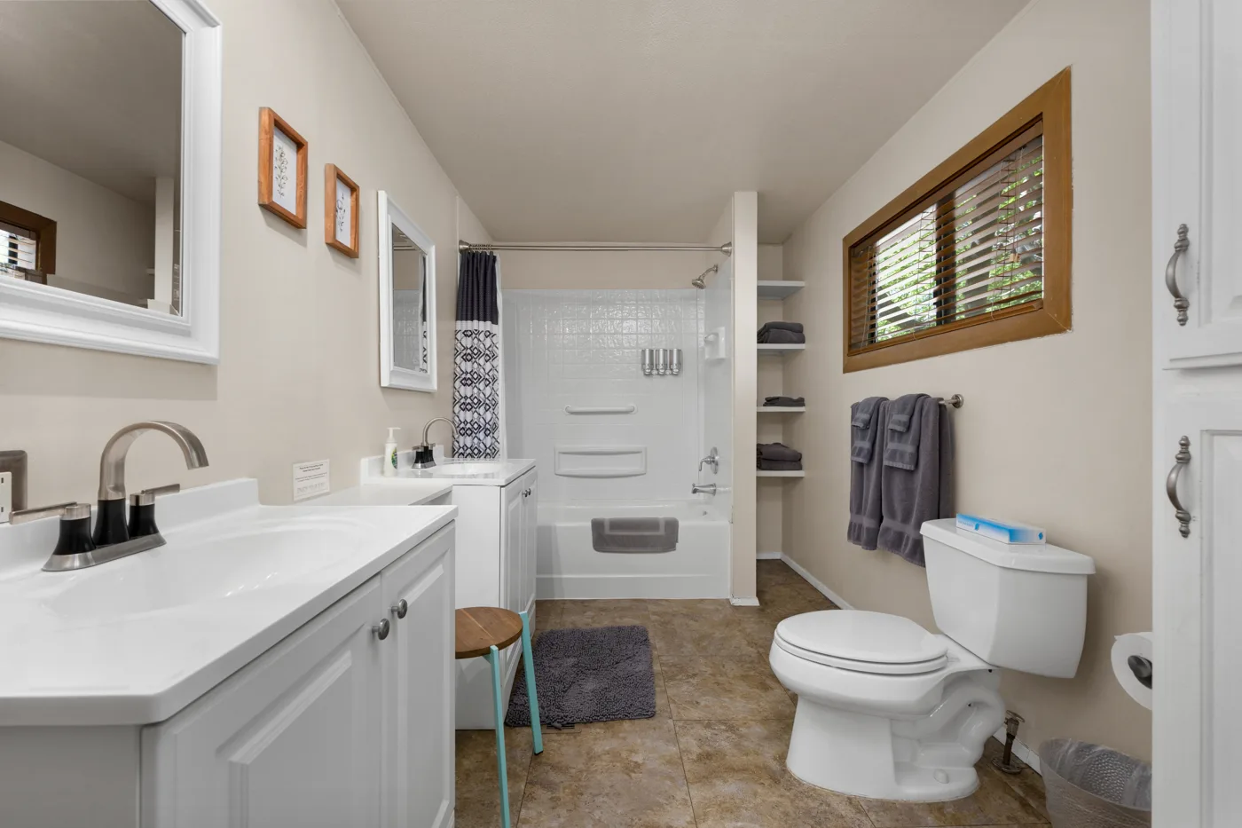 stay in luxury and enjoy everything the Kern River has to offer