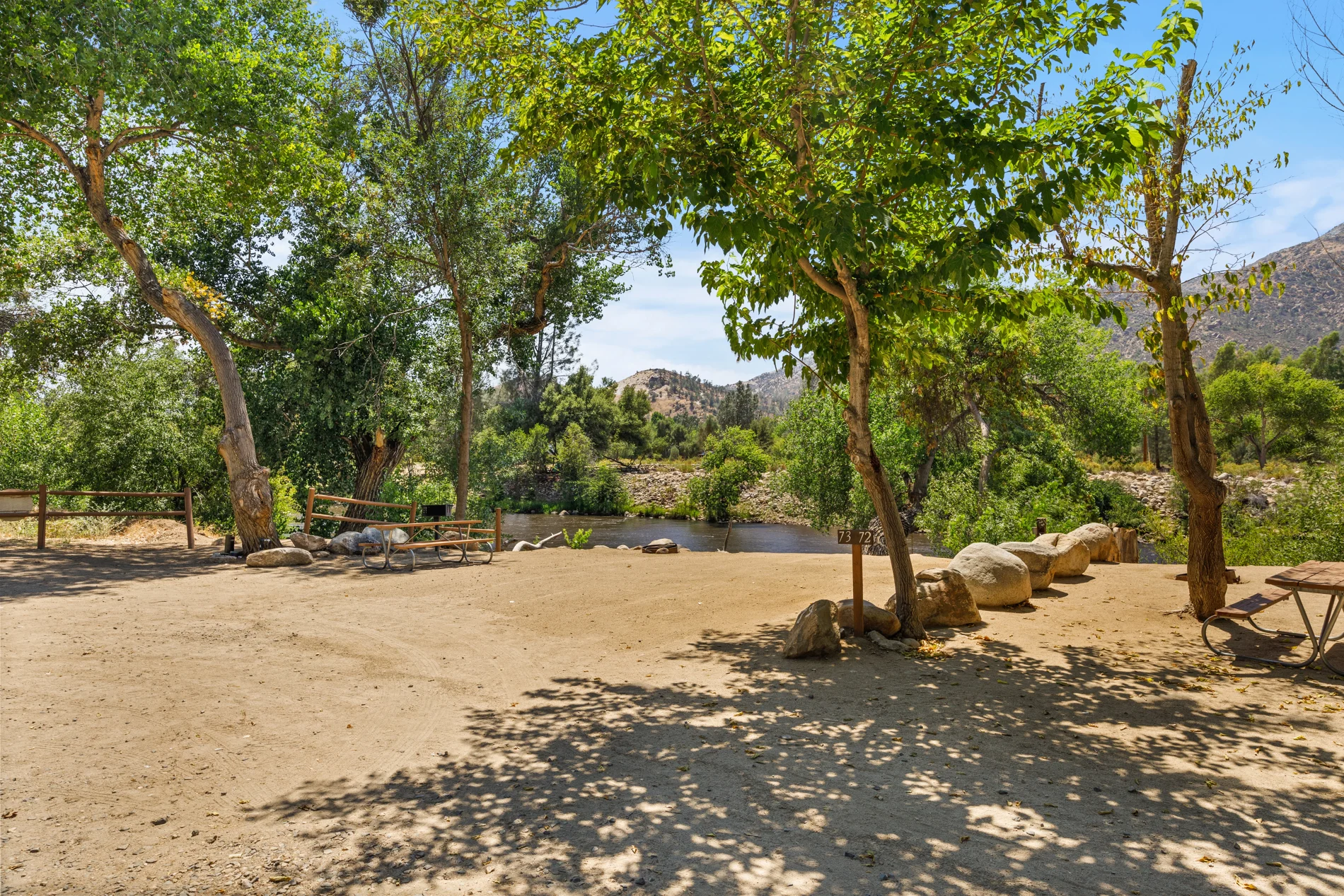Full Hookup Sites at KRS RV Resort
